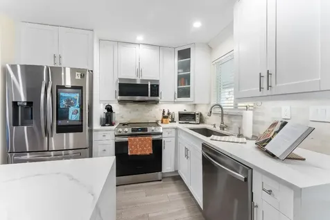 1706 NE 25th Street Wilton Manors FL 33305