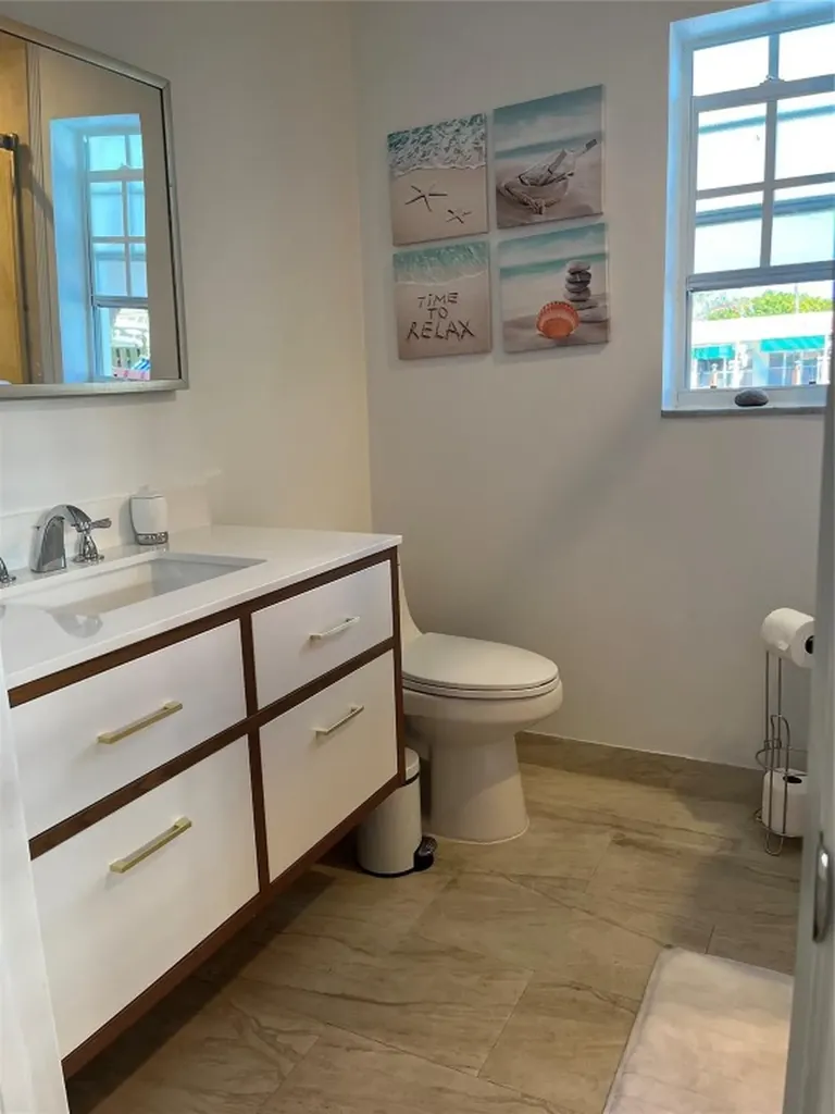 380 SE 12th Avenue Pompano Beach FL 33060