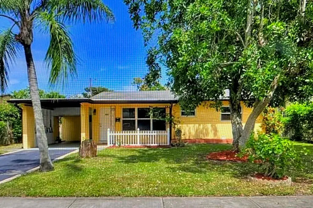 2411 N 58th Avenue Hollywood FL 33021