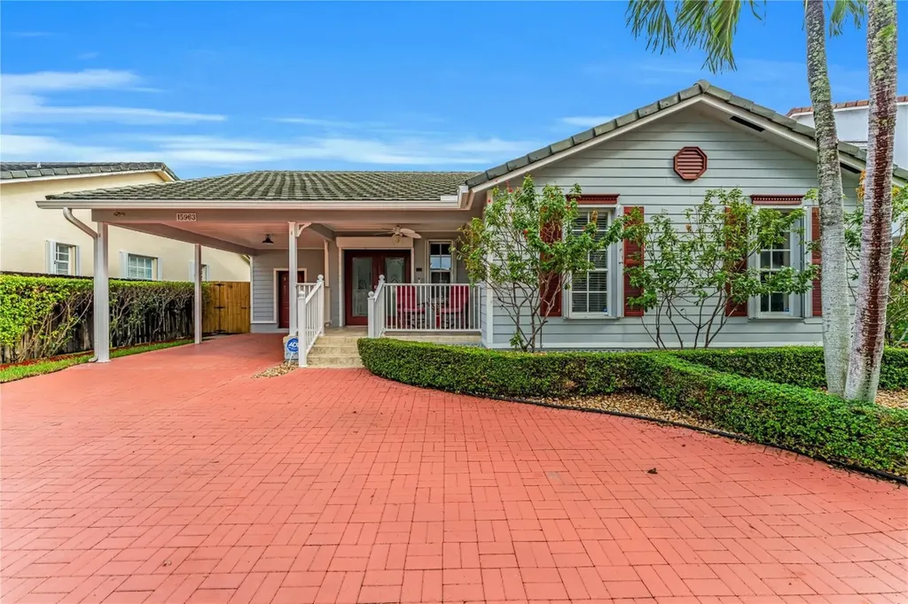 15963 SW 97th Terrace Miami FL 33196