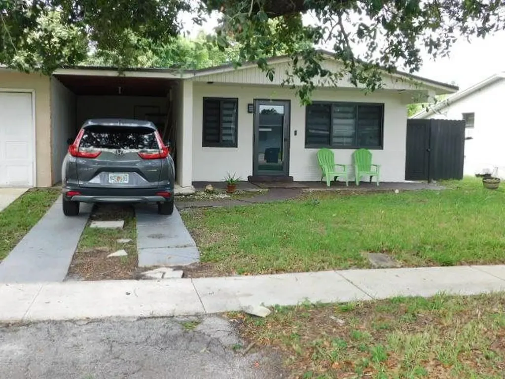 4961 SW 92nd Terrace Cooper City FL 33328