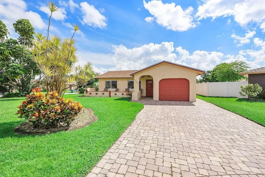 9608 NW 81st Manor Tamarac FL 33321