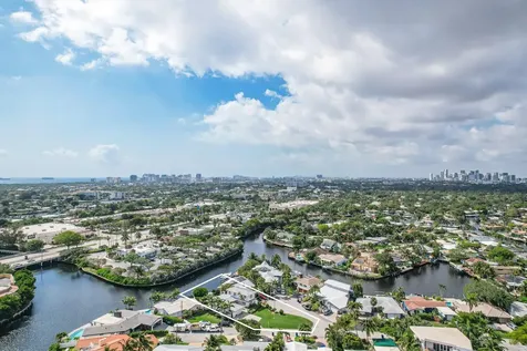 2140 NE 24th Street Wilton Manors FL 33305