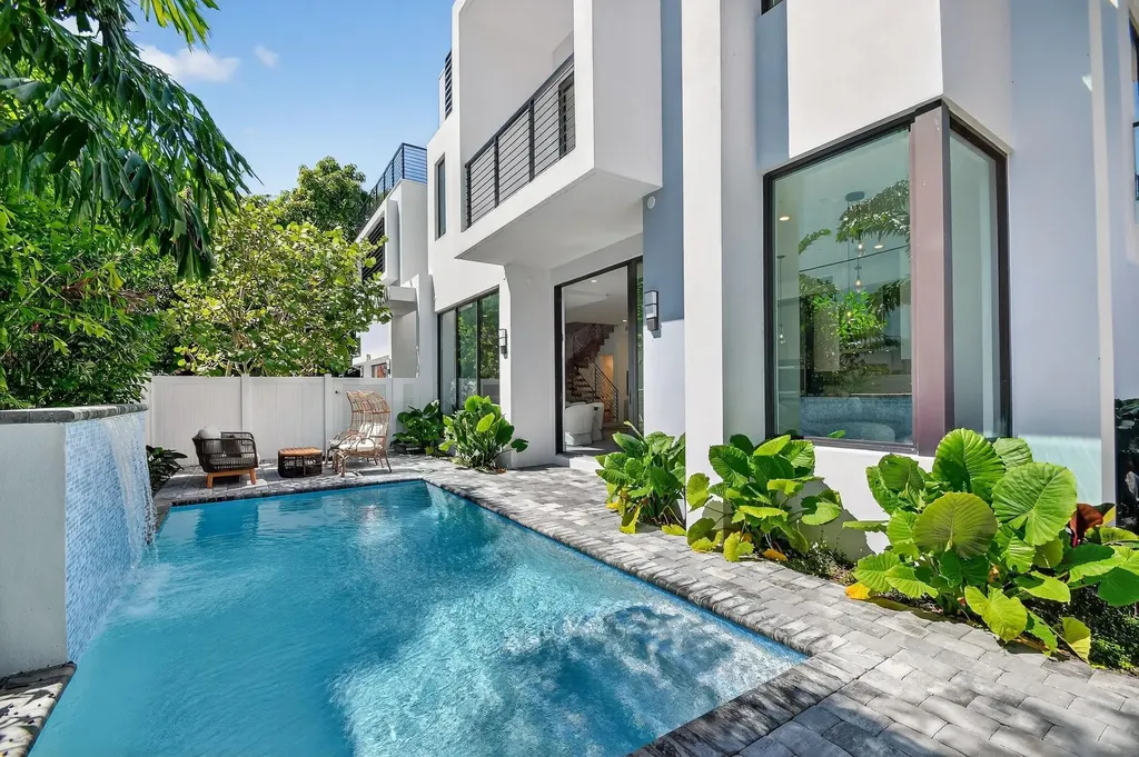204 Osceola Park Lane Delray Beach FL 33483