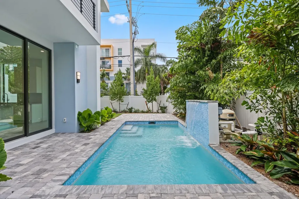 204 Osceola Park Lane Delray Beach FL 33483