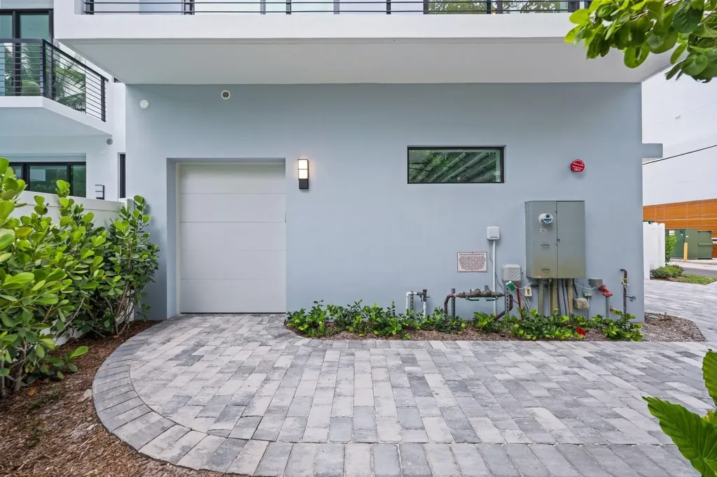 204 Osceola Park Lane Delray Beach FL 33483