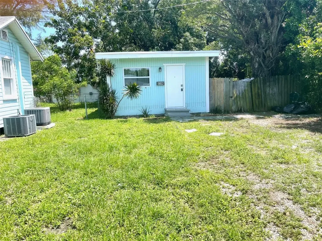 210 NE 9th Street Pompano Beach FL 33060