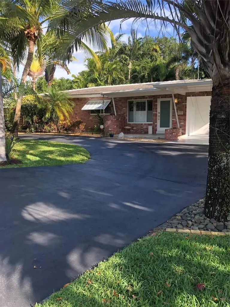 200 NW 22nd Street Wilton Manors FL 33311