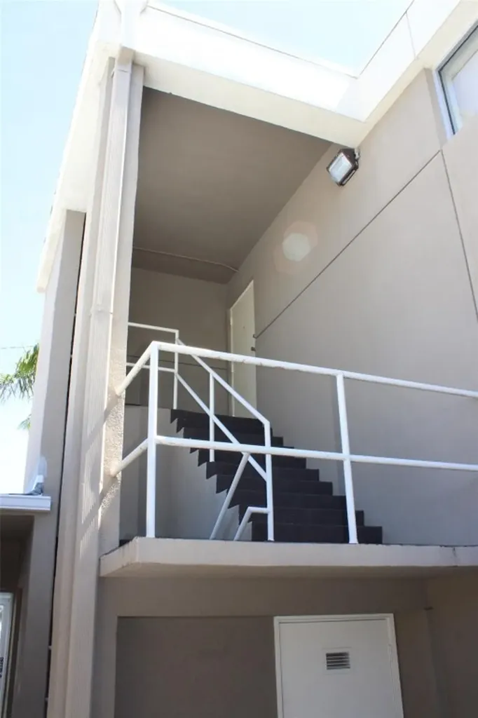17 SE 24th Avenue Pompano Beach FL 33062