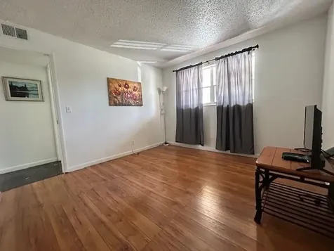 850 E Commercial Boulevard Oakland Park FL 33334