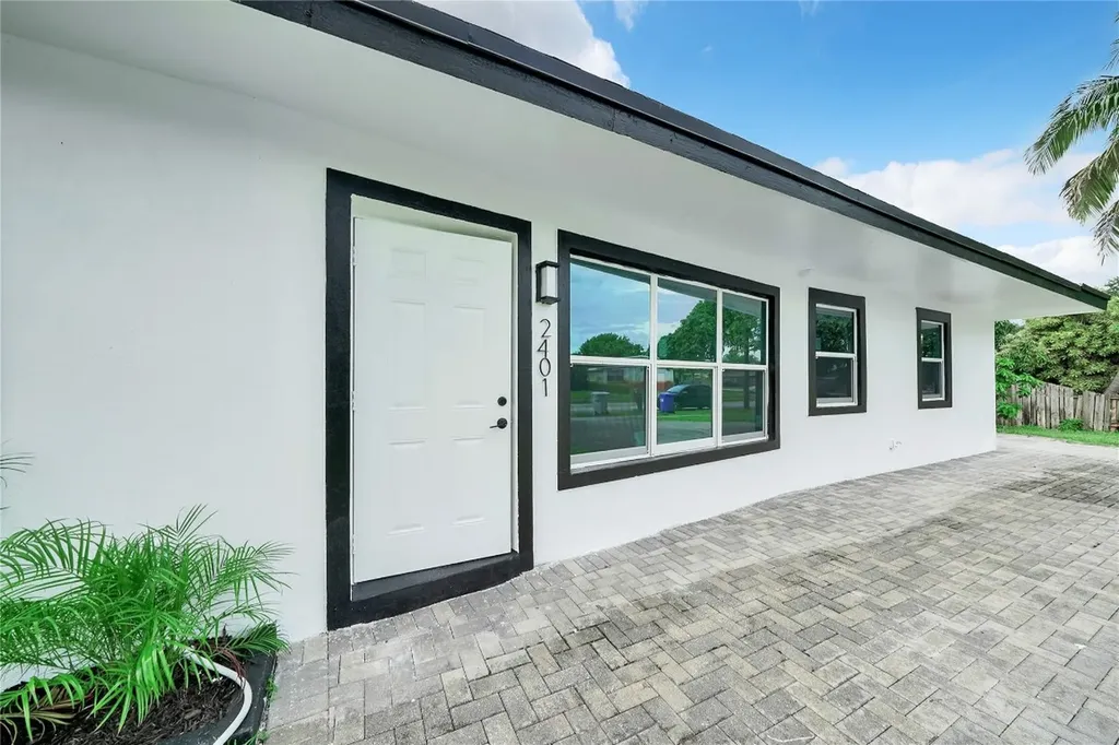 2401 NE 11th Avenue Pompano Beach FL 33064