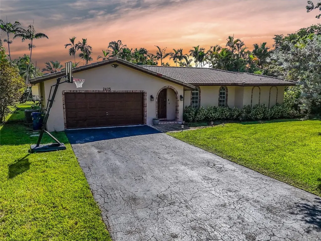 2425 NW 115th Drive Coral Springs FL 33065
