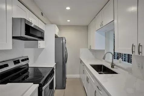 7208 NW 63rd Street Tamarac FL 33321