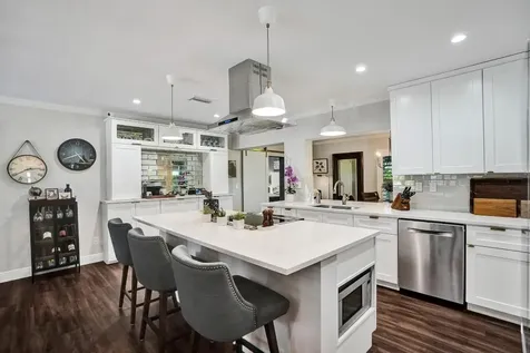 1611 NW 45th Street Oakland Park FL 33309