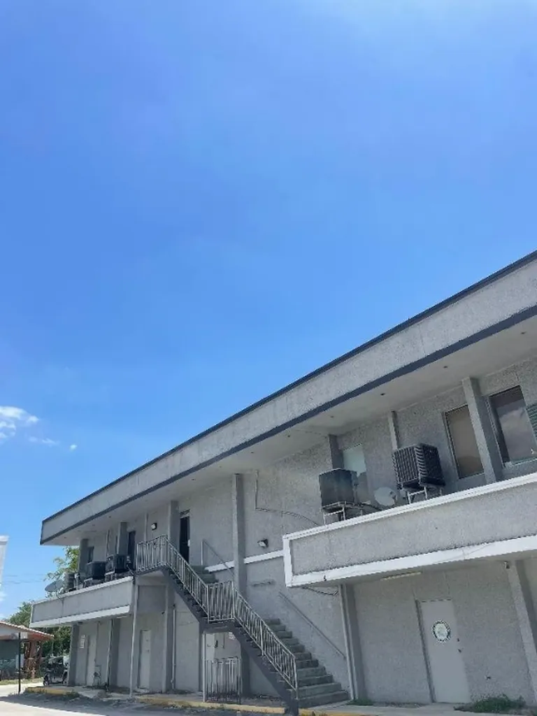 1075 Sunset Strip Sunrise FL 33313