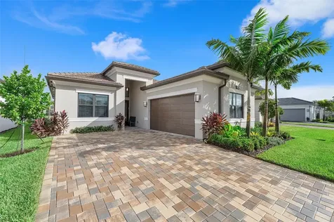 9422 Mountain Pine Grove Boynton Beach FL 33473