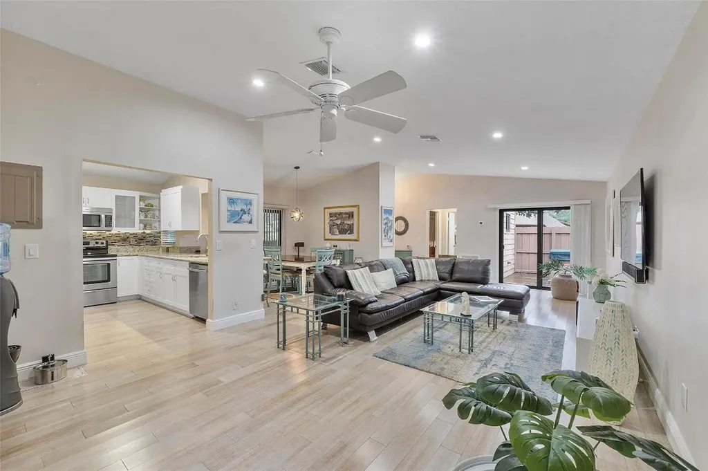 6183 Live Oak Court Tamarac FL 33319