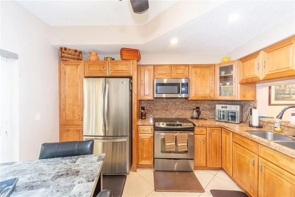 5701 NW 98th Way Coral Springs FL 33076