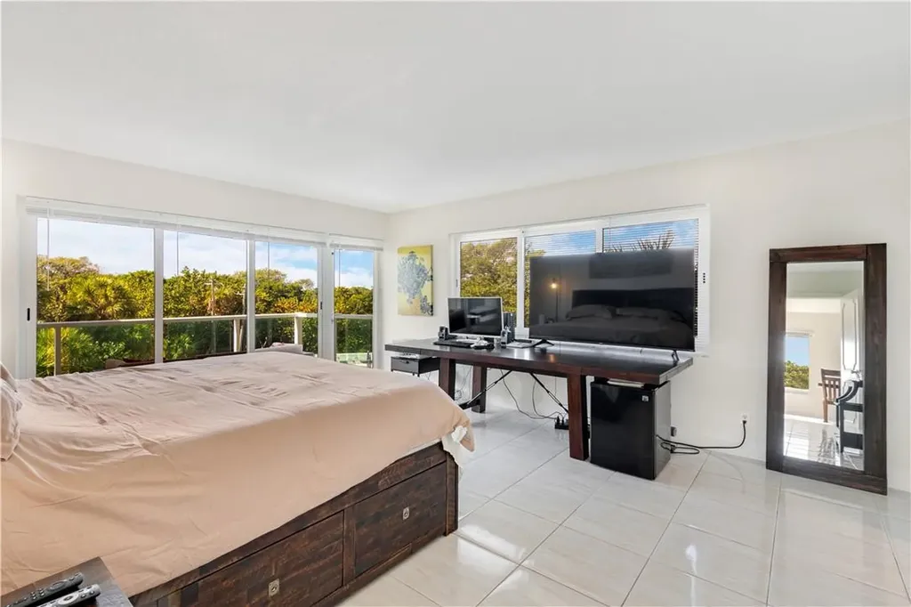 1151 N Fort Lauderdale Beach Boulevard Fort Lauderdale FL 33304