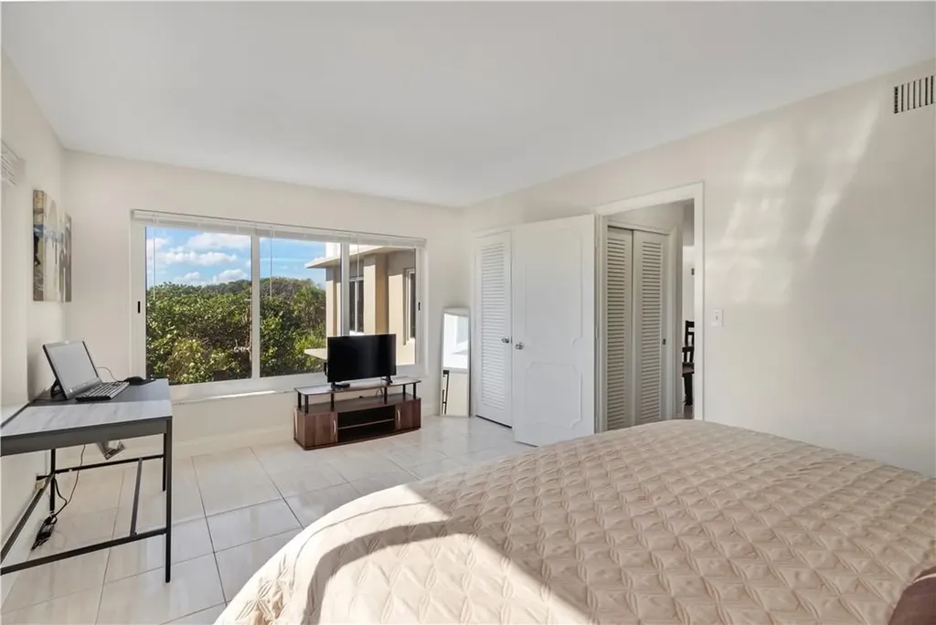 1151 N Fort Lauderdale Beach Boulevard Fort Lauderdale FL 33304