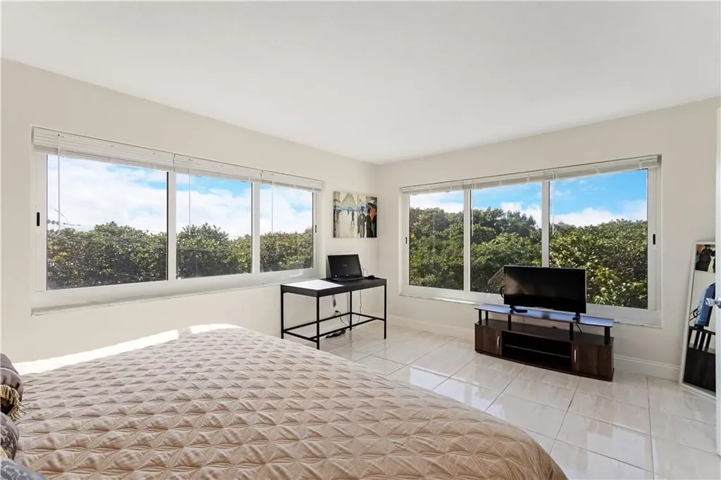 1151 N Fort Lauderdale Beach Boulevard Fort Lauderdale FL 33304