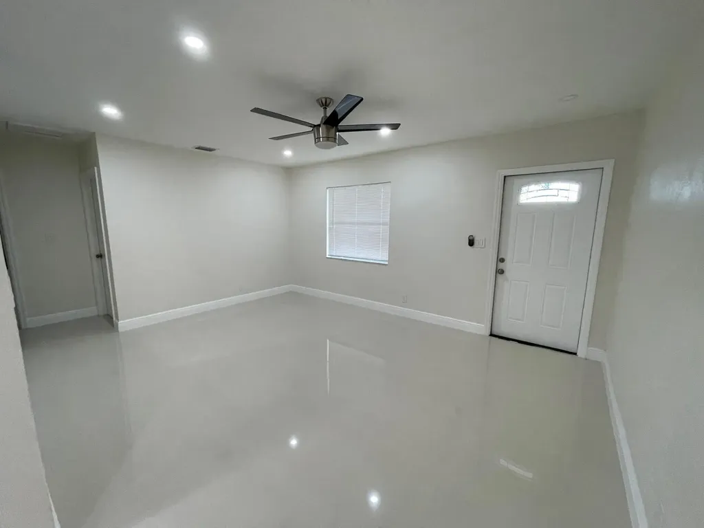 1809 NW 13th Court Fort Lauderdale FL 33311