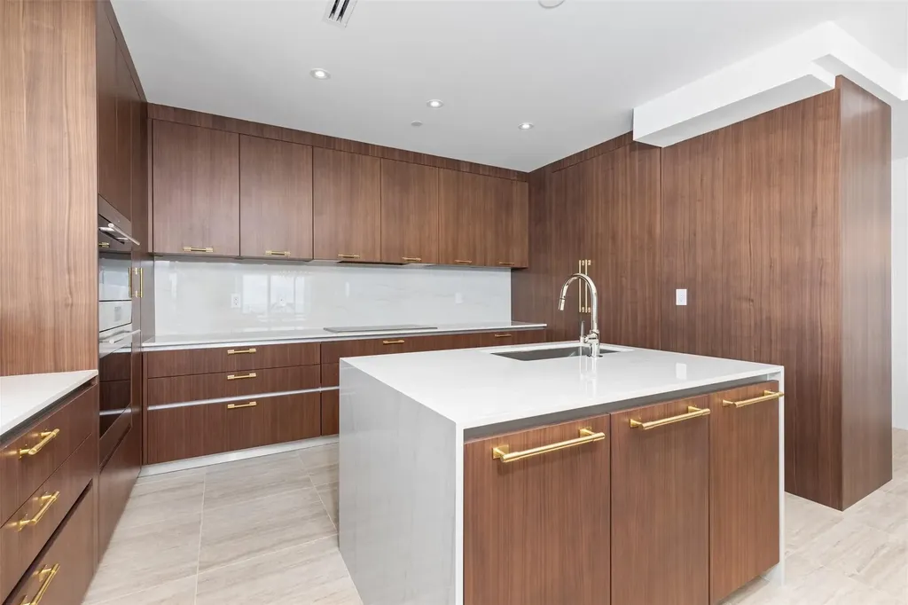 525 N Fort Lauderdale Beach Boulevard Fort Lauderdale FL 33304