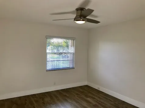 300 SW 134th Way Hollywood FL 33027