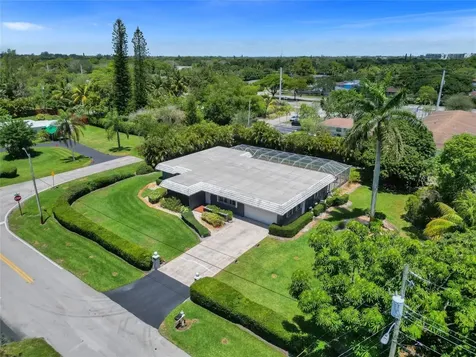 4129 SW 1st Court Plantation FL 33317