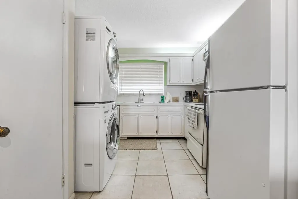 401 Briny Avenue Pompano Beach FL 33062