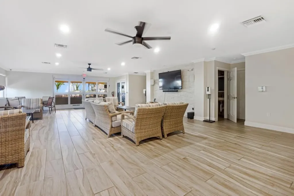401 Briny Avenue Pompano Beach FL 33062