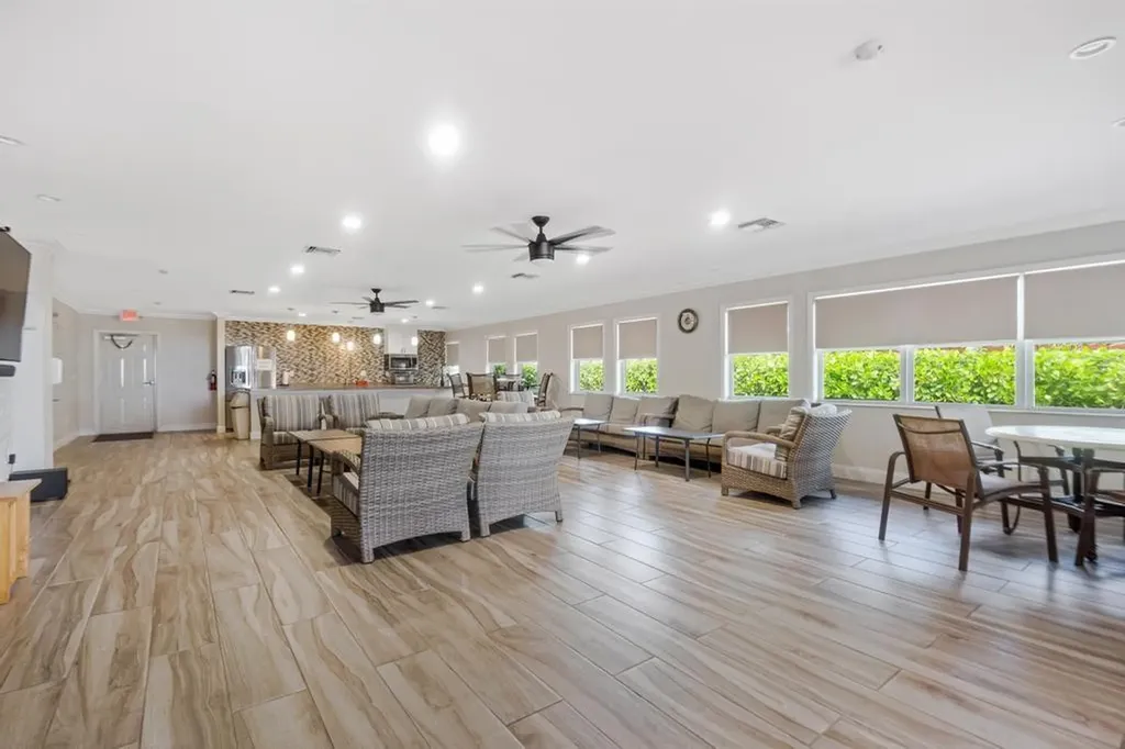 401 Briny Avenue Pompano Beach FL 33062