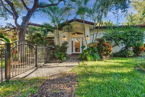 2713 NE 27th Avenue Lighthouse Point FL 33064