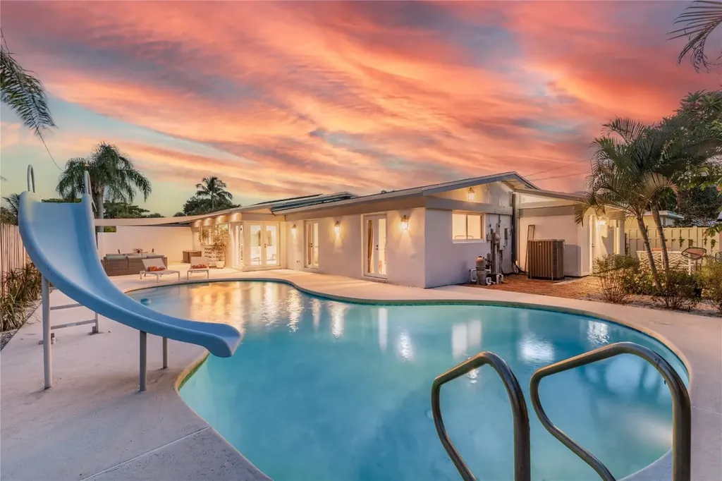 1321 NE 42nd Street Oakland Park FL 33334