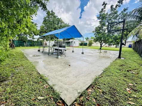 2411 Plunkett Street Hollywood FL 33020