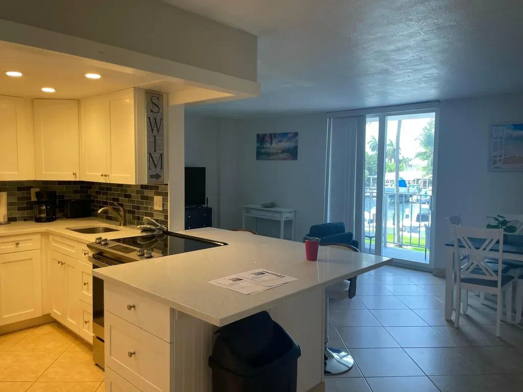 1731 SE 15 Fort Lauderdale FL 33316