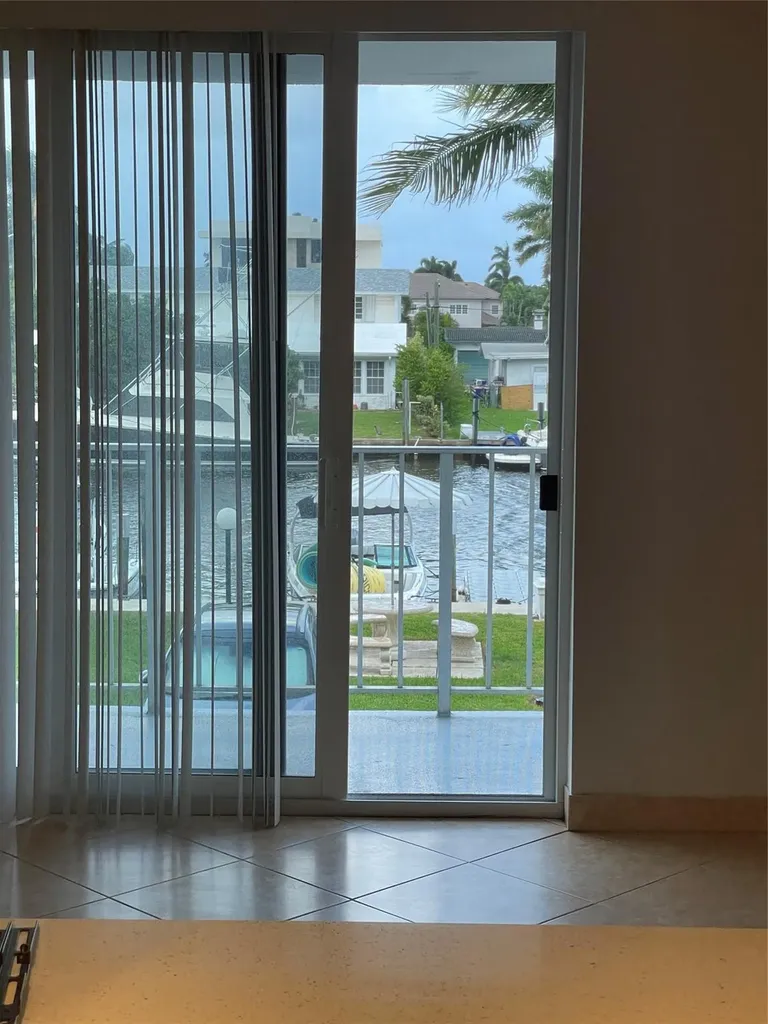 1731 SE 15 Fort Lauderdale FL 33316