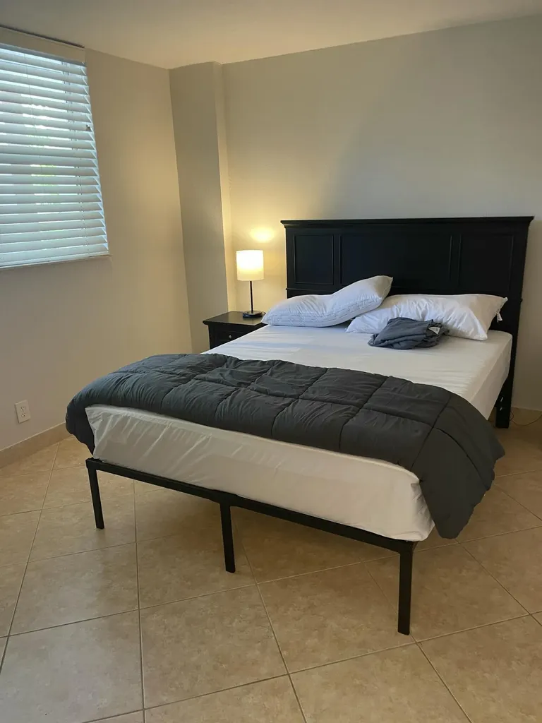 1731 SE 15 Fort Lauderdale FL 33316