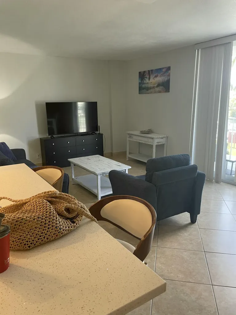 1731 SE 15 Fort Lauderdale FL 33316