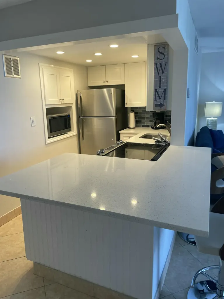 1731 SE 15 Fort Lauderdale FL 33316