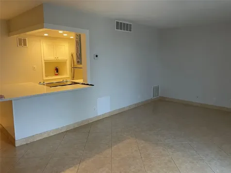 1731 SE 15 Fort Lauderdale FL 33316