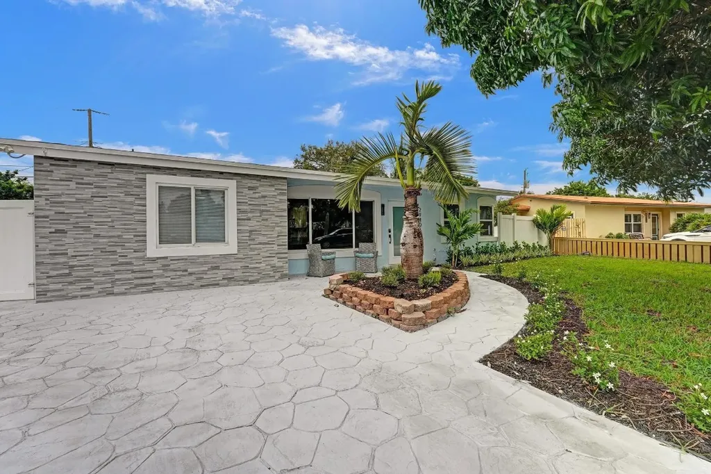 2940 NE 9th Terrace Pompano Beach FL 33064