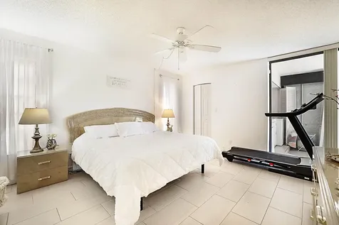 3485 Environ Boulevard Lauderhill FL 33319