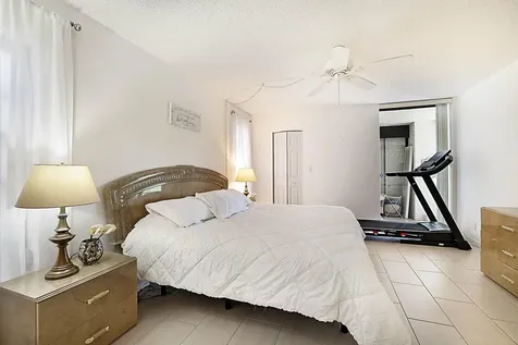 3485 Environ Boulevard Lauderhill FL 33319