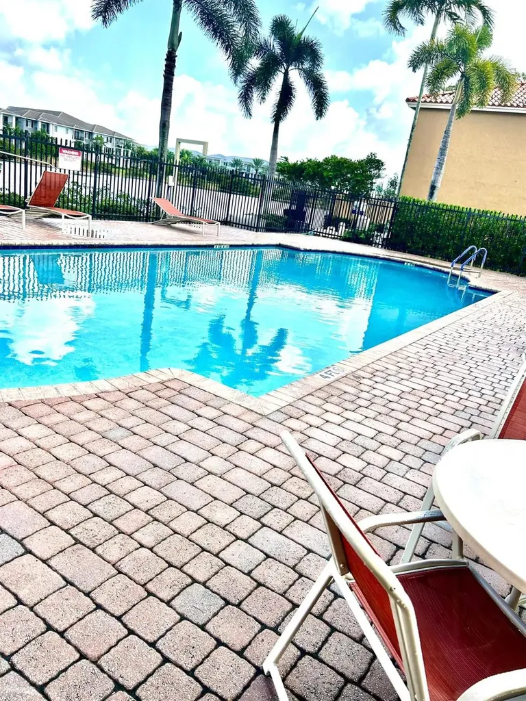 732 SW 106th Avenue Hollywood FL 33025