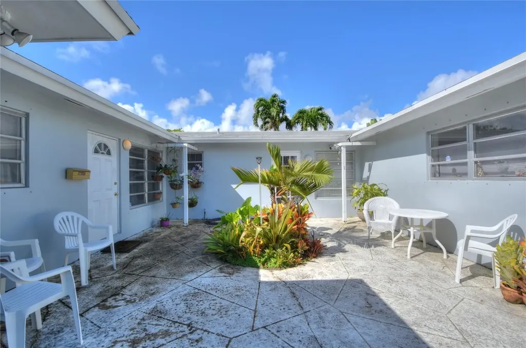 3267 NE 18th Terrace Oakland Park FL 33306