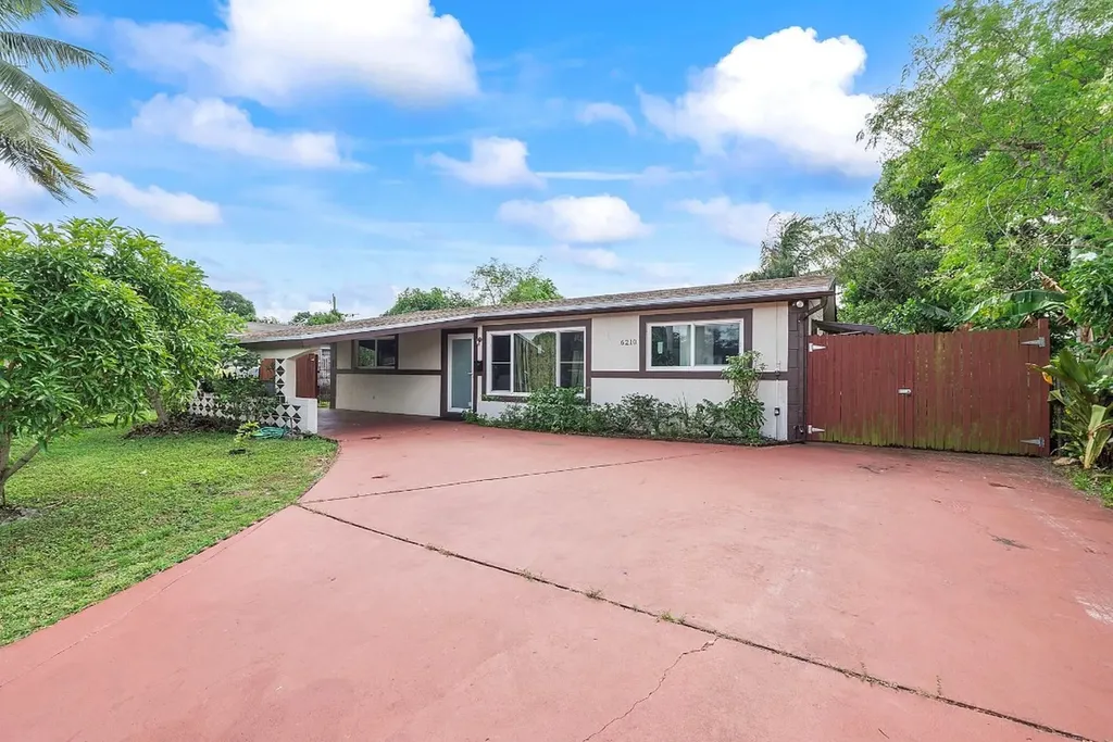 6210 NW 15th Street Sunrise FL 33313