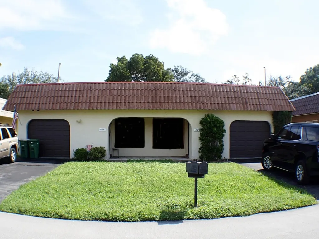 7010-7012 NW 78th Avenue Tamarac FL 33321
