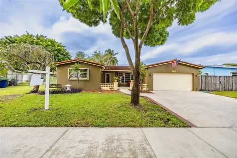 5561 SW 94th Avenue Cooper City FL 33328