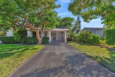 226 SE 2nd Avenue Boynton Beach FL 33435